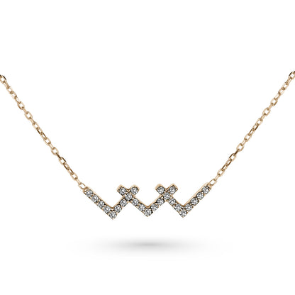 Collier triple V serti de diamants ou d’émeraudes en or 14k