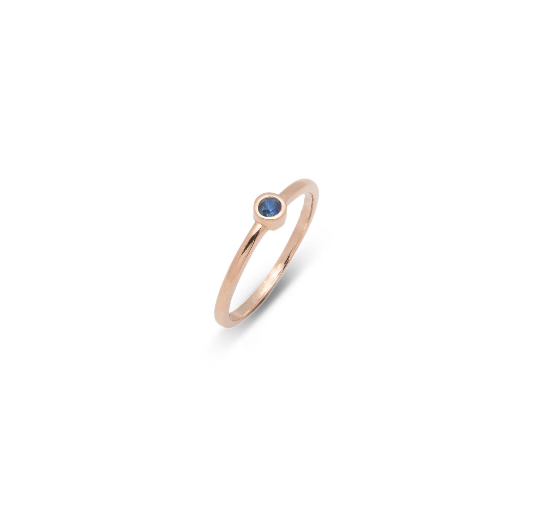 SATIN | Bague en or 14 carats et pierre ronde | Saphir - Bijouterie Viko