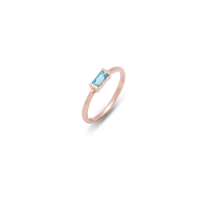 SATIN | Bague en or 14 carats et pierre baguette | Topaze bleue - Bijouterie Viko