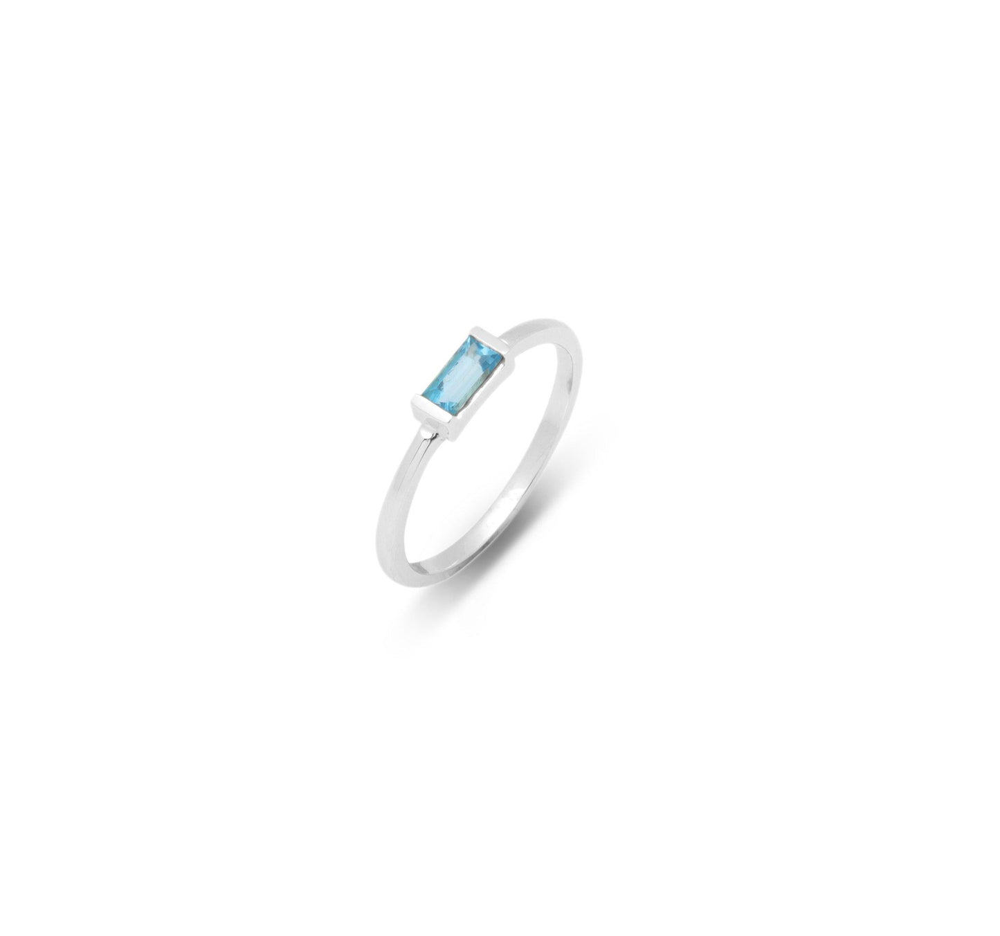 SATIN | Bague en or 14 carats et pierre baguette | Topaze bleue - Bijouterie Viko